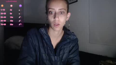 Snapshot of emilly_2004 chatting on 16, 2, 2025 Emilly Gomez online show from 16, 2, 2025
