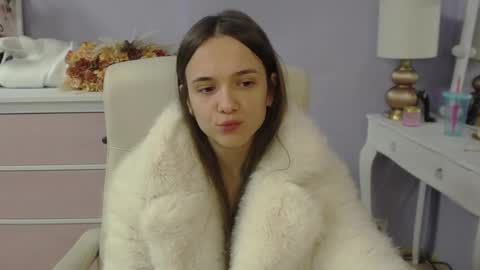 Emilly online show from 6, 2, 2026