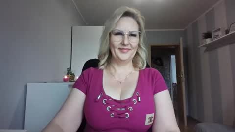 EmillyLove online show from 23, 2, 2026