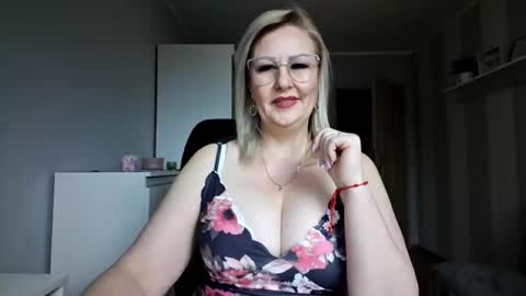 EmillyLove online show from 30, 3, 2026