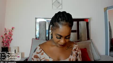 Emilly Roa online show from 18, 6, 2026