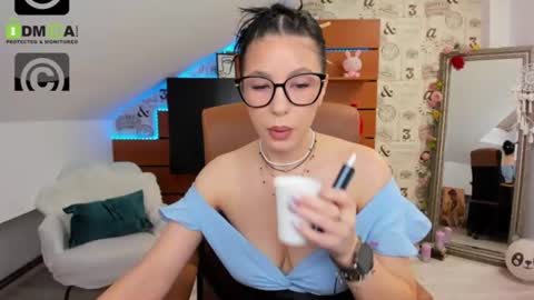 Snapshot of emillytaylor chatting on 10, 7, 2026 EmillyTaylor online show from 10, 7, 2026