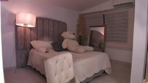  emily valentina     online show from 23, 5, 2026