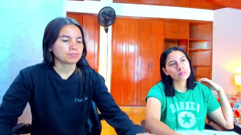 Emily and Soffy online show from 4, 4, 2026