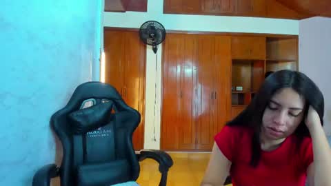 Emily and Soffy online show from 22, 7, 2026
