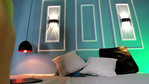 Emily online show from 1, 3, 2025