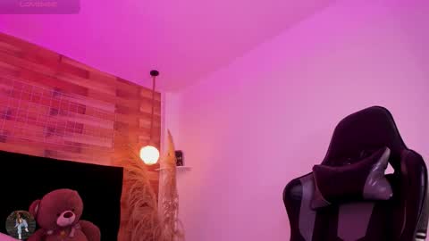 Snapshot of emily_brown04 chatting on 28, 3, 2026 emily_brown04 online show from 28, 3, 2026