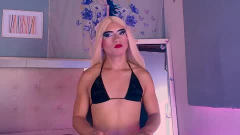 emily_castillo1_ online show from 28, 5, 2026