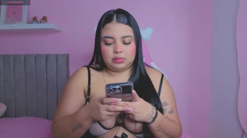 Snapshot of emily_cooper20_ chatting on 21, 11, 2025 Emily online show from 21, 11, 2025