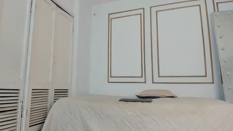 emily_gaviria1 online show from 24, 2, 2026