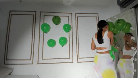 emily_gaviria1 online show from 18, 3, 2026