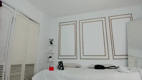 emily_gaviria1 online show from 28, 3, 2026