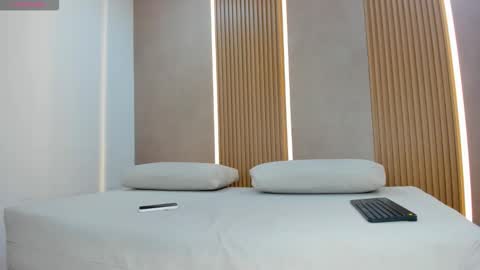 Snapshot of emily_kovac chatting on 27, 2, 2026 emily_kovac online show from 27, 2, 2026