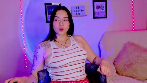 Emily Lindey online show from 11, 7, 2026