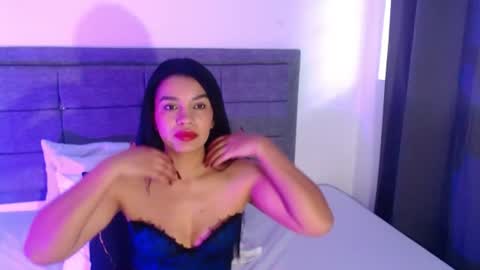 Snapshot of emily_milff chatting on 14, 7, 2026 emily_milff online show from 14, 7, 2026