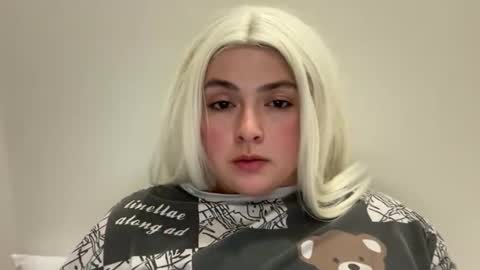 emily_morning_dew online show from 10, 4, 2026