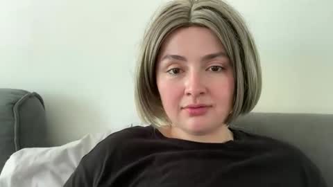 emily_morning_dew online show from 9, 6, 2026