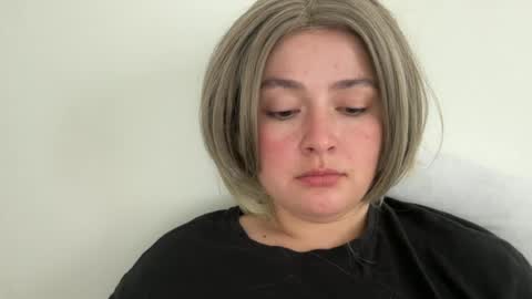 emily_morning_dew online show from 17, 6, 2026