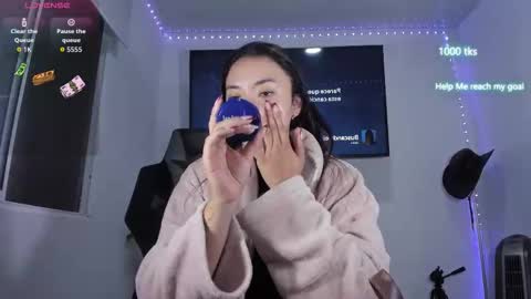 emily_palmeer online show from 4, 3, 2026