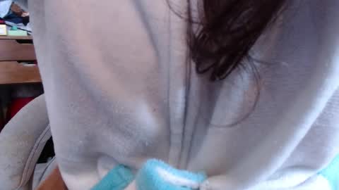 emily_pearl_ online show from 5, 10, 2025