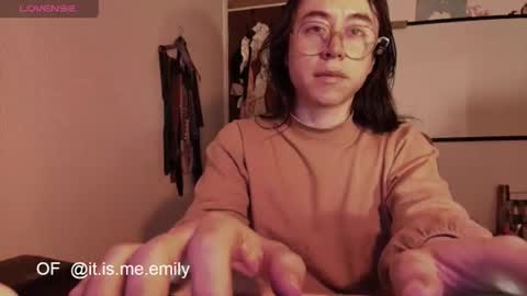 Snapshot of emily_pearl_ chatting on 14, 7, 2026 emily_pearl_ online show from 14, 7, 2026