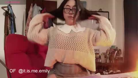 Snapshot of emily_pearl_ chatting on 22, 7, 2026 emily_pearl_ online show from 22, 7, 2026