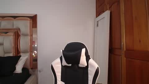 emily online show from 22, 3, 2026