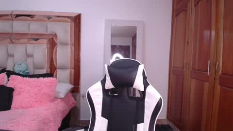 emily online show from 11, 4, 2026