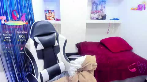 Snapshot of emily_rosse04 chatting on 21, 3, 2026 online show from 21, 3, 2026
