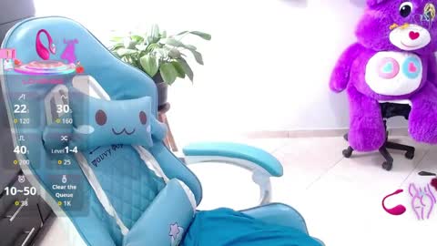 Snapshot of emily_rosse04 chatting on 9, 4, 2026 online show from 9, 4, 2026
