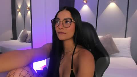 Snapshot of emily_tolson chatting on 2, 7, 2026 emily_tolson online show from 2, 7, 2026