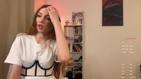 Snapshot of emily_w0w_ chatting on 7, 3, 2026 Lia online show from 7, 3, 2026