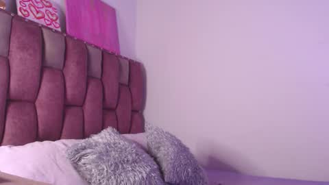 emily_w2 online show from 13, 3, 2026