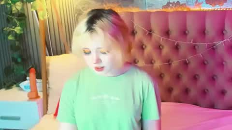 Baby Emelli online show from 27, 5, 2026
