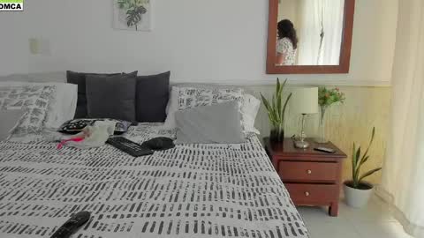 Emily online show from 5, 4, 2026