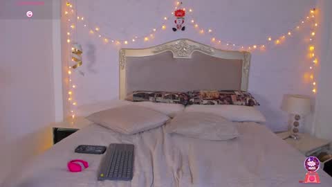 Emily online show from 2, 12, 2024