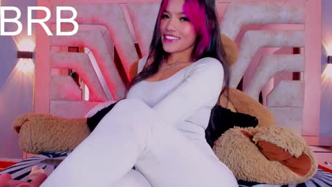 Snapshot of emilycristal chatting on 13, 2, 2025 Emily online show from 13, 2, 2025