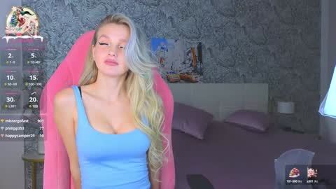 Snapshot of emilydancee chatting on 28, 12, 2024 emilydancee online show from 28, 12, 2024