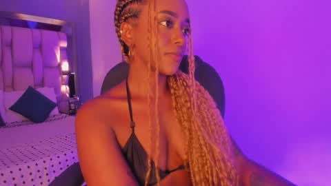 Snapshot of emilyhaan_ chatting on 30, 1, 2025 Emily online show from 30, 1, 2025