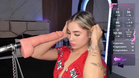 Snapshot of emilyhendrix_ chatting on 11, 12, 2024 Emily Hendrix online show from 11, 12, 2024