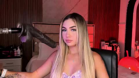 Snapshot of emilyhendrix_ chatting on 16, 9, 2025 Emily Hendrix online show from 16, 9, 2025