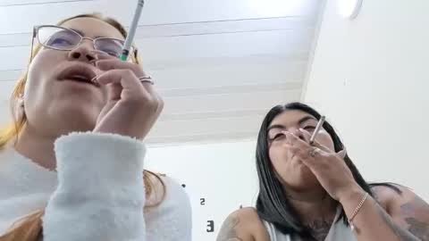 Snapshot of emilyriskhot chatting on 17, 2, 2026 emily friends online show from 17, 2, 2026