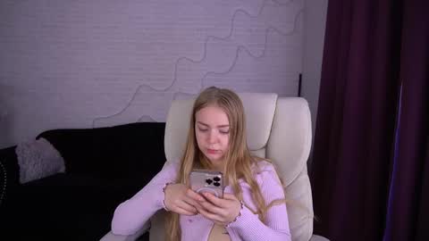  MY NAME IS Emily WELCOME EVERYONE I WILL BE HAPPY TO GIVE YOU WHAT YOU HAVE DREAMED OF FOR SO LONG online show from 19, 10, 2025