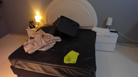 Snapshot of emilytowzen chatting on 8, 3, 2026 EMILY online show from 8, 3, 2026