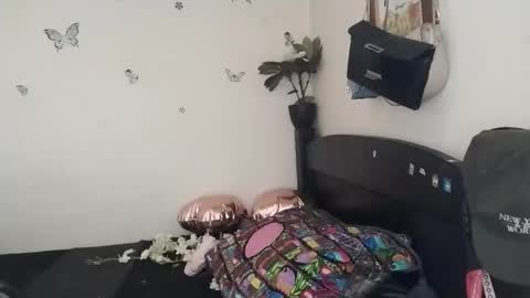 Valentina independent model online show from 10, 3, 2026