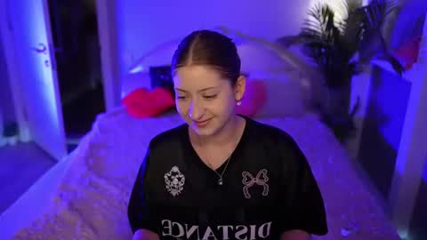 Snapshot of emilyyboo chatting on 30, 7, 2026 Emily online show from 30, 7, 2026