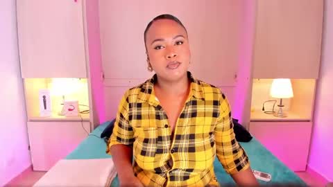 Snapshot of emilyystuart chatting on 7, 1, 2025 Emily online show from 7, 1, 2025