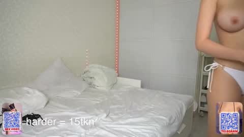 Eminent Eva online show from 4, 12, 2025