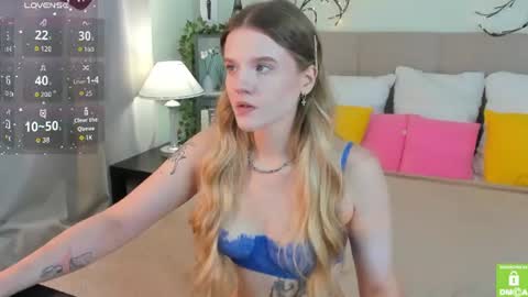 Snapshot of emma__peach chatting on 14, 7, 2026 emma__peach online show from 14, 7, 2026