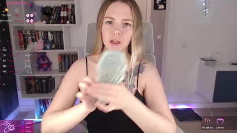 Emma online show from 12, 11, 2025